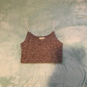 Cute crop top!